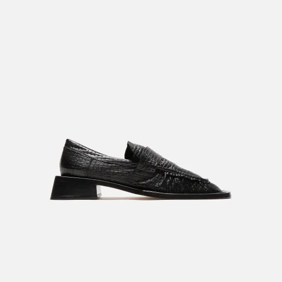 Airi Loafers