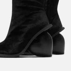 Love Boot