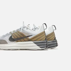 Lunar Roam