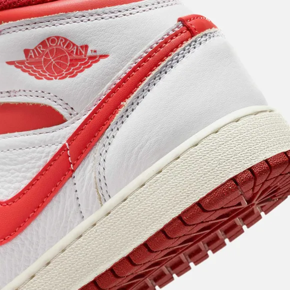 Nike Grade School Air 1 Mid Se