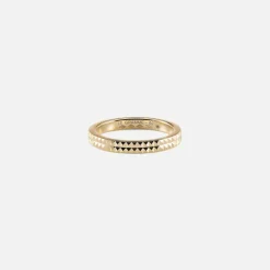 Polished 4G Pyramid Guilloche Ring