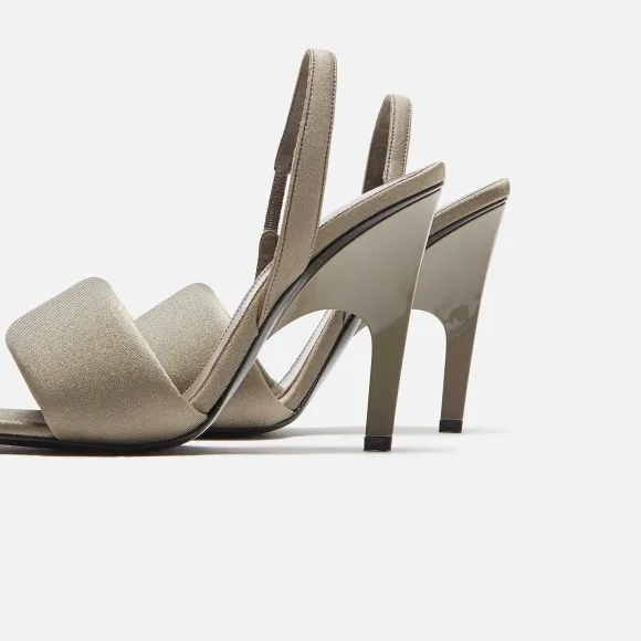 Rem Sandal