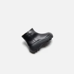 Storm Shearling Boots