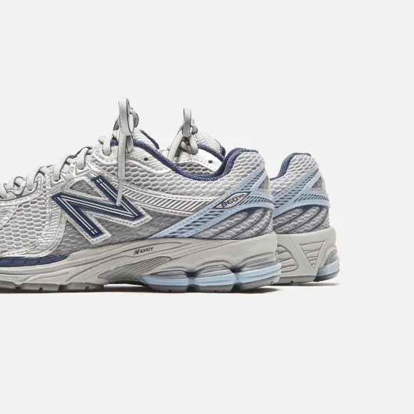860V2