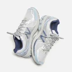 860V2