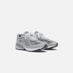 990V4