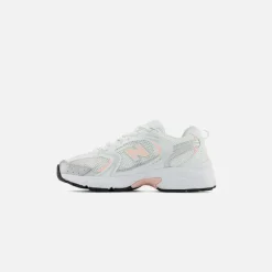 Wmns 530