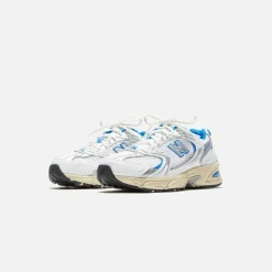 Wmns 530