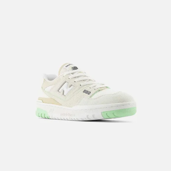 Wmns 550