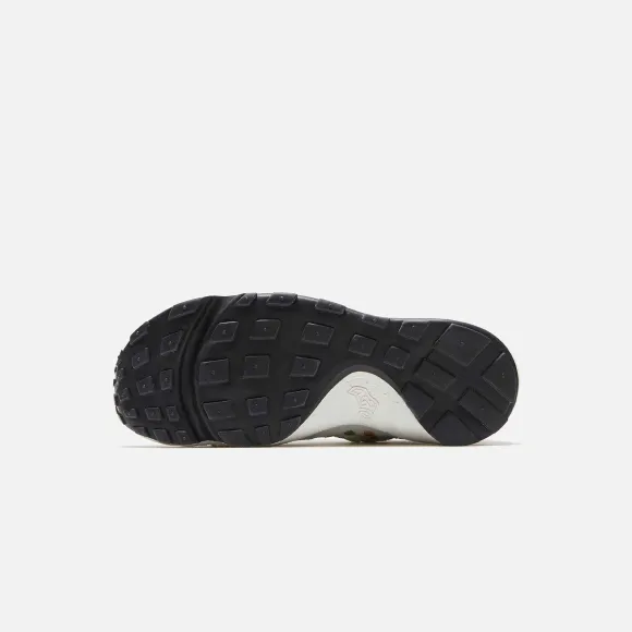 Wmns Air Footscape Woven