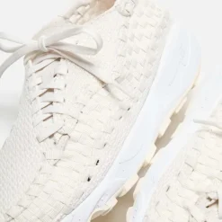 Wmns Air Footscape Woven
