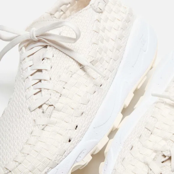 Wmns Air Footscape Woven