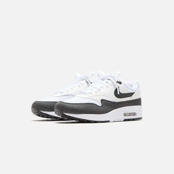 Wmns Air Max 1