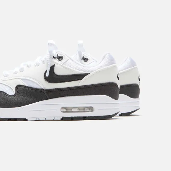 Wmns Air Max 1
