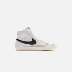 Wmns Blazer Mid 77