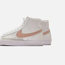 Wmns Blazer Mid `77