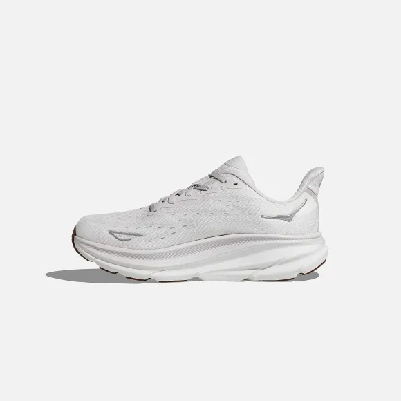 Wmns Clifton 9