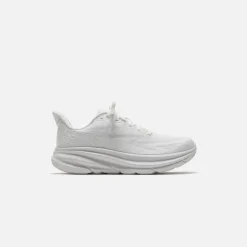 Wmns Clifton 9