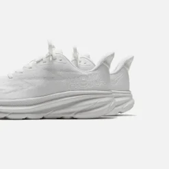Wmns Clifton 9
