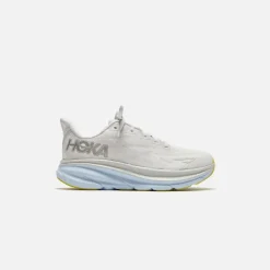 Wmns Clifton 9