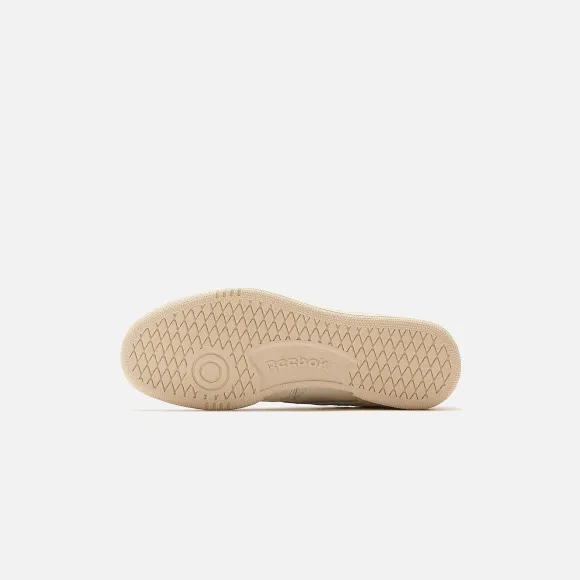 Wmns Club C 85 Vintage Shoes