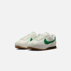 Wmns Cortez 23