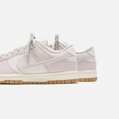 Wmns Dunk Low Premium