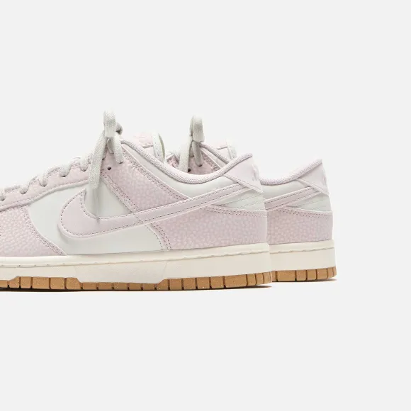 Wmns Dunk Low Premium