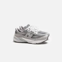 Wmns Made In Us 990V6