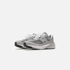 Wmns Made In Us 990V6