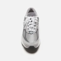 Wmns Made In Us 990V6
