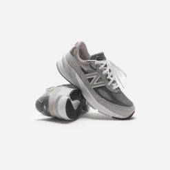 Wmns Made In Us 990V6