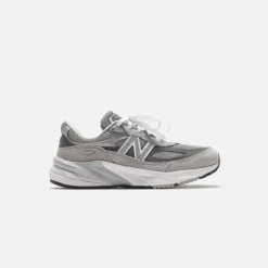 Wmns Made In Us 990V6