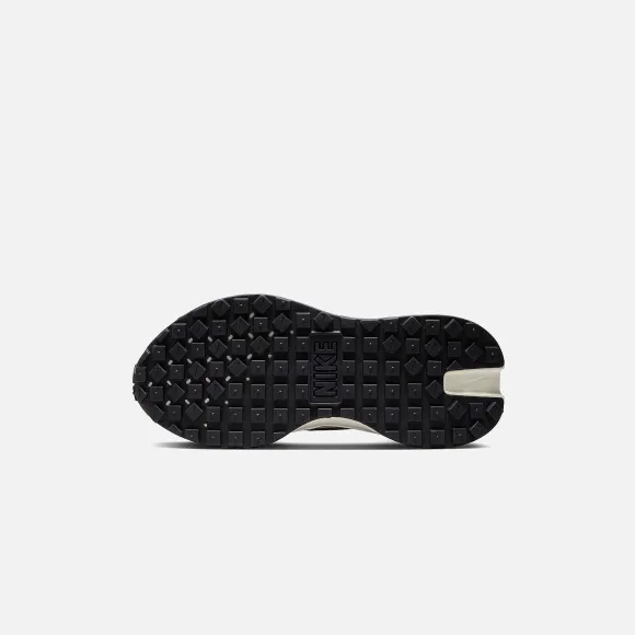 Wmns Phoenix Waffle