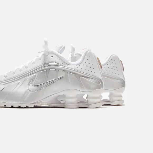 Wmns Shox R4