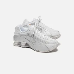 Wmns Shox R4