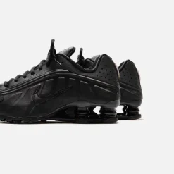 Wmns Shox R4