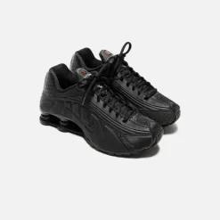Wmns Shox R4