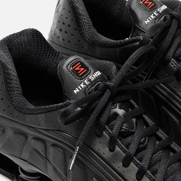 Wmns Shox R4
