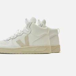 Wmns V-15