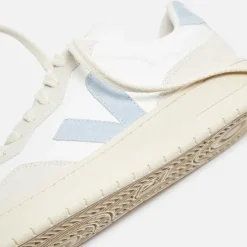 Wmns V-90