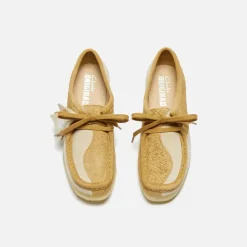 Wmns Wallabee Mid
