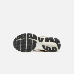 Wmns Zoom Vomero 5